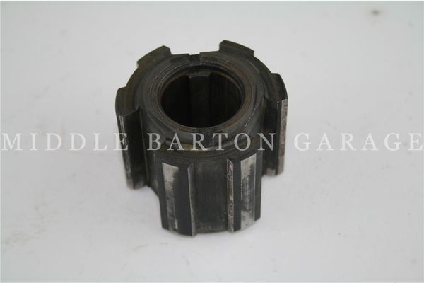 SLIDER HUB 3/4th GEAR-600/600D